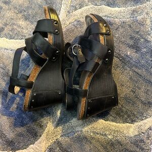 Dansko Frida black Wedge sandals.